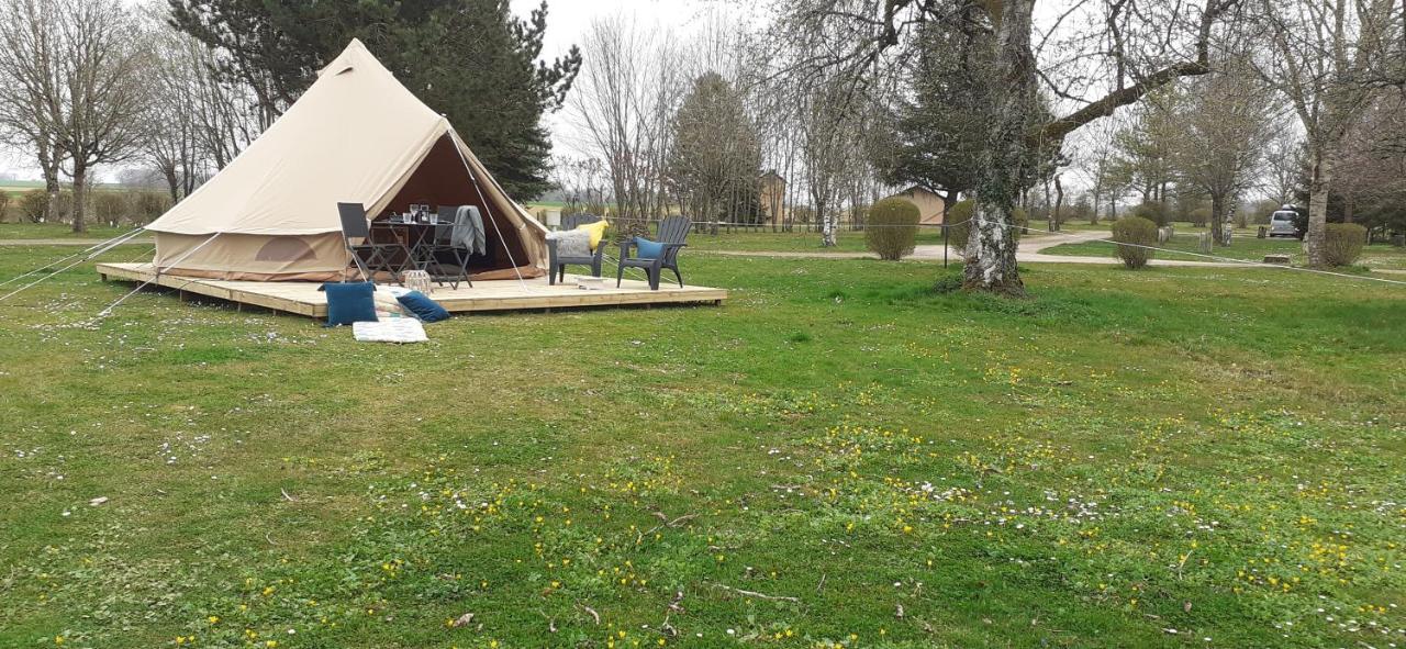 Tente Bell Au Camping Hautoreille 巴涅斯 外观 照片