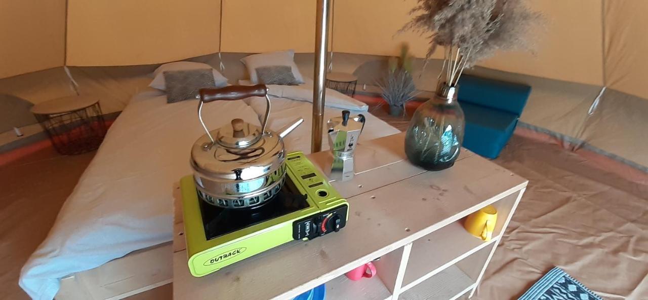 Tente Bell Au Camping Hautoreille 巴涅斯 外观 照片